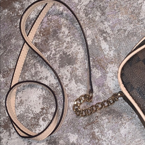 Brown and Gold MK Jet Set Crossbody Purse. - Picture 4 of 7